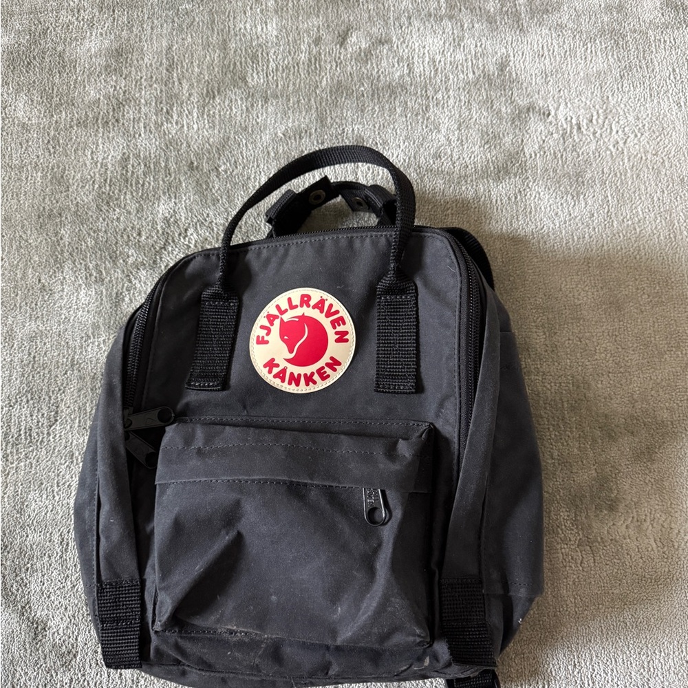 Fjallraven Kanken Mini Backpack - Picture 2 of 3